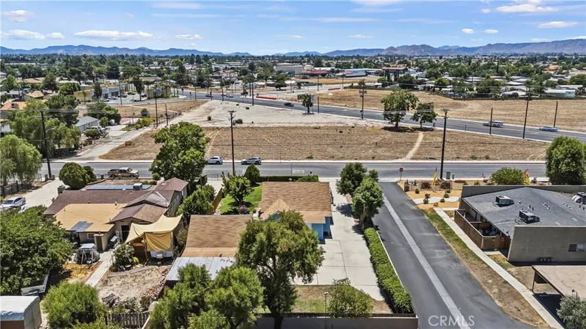 675 De Anza, San Jacinto, California 92583