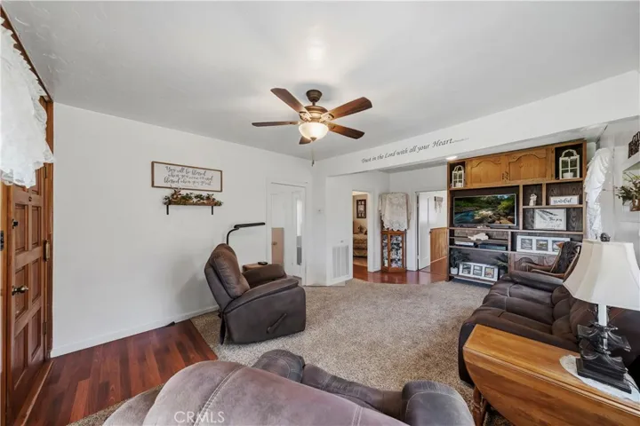 675 De Anza, San Jacinto, California 92583