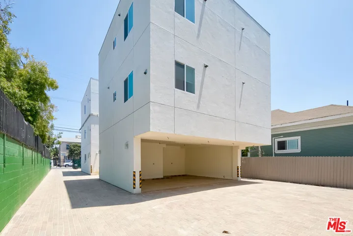 233 N Chicago Street, Los Angeles, California 90033