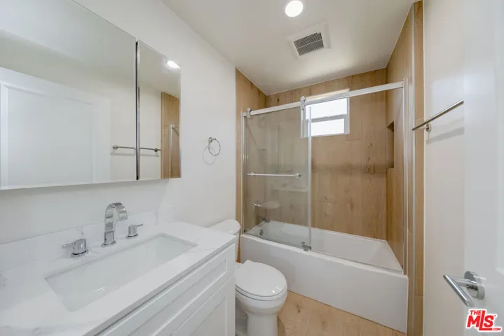 233 N Chicago Street, Los Angeles, California 90033