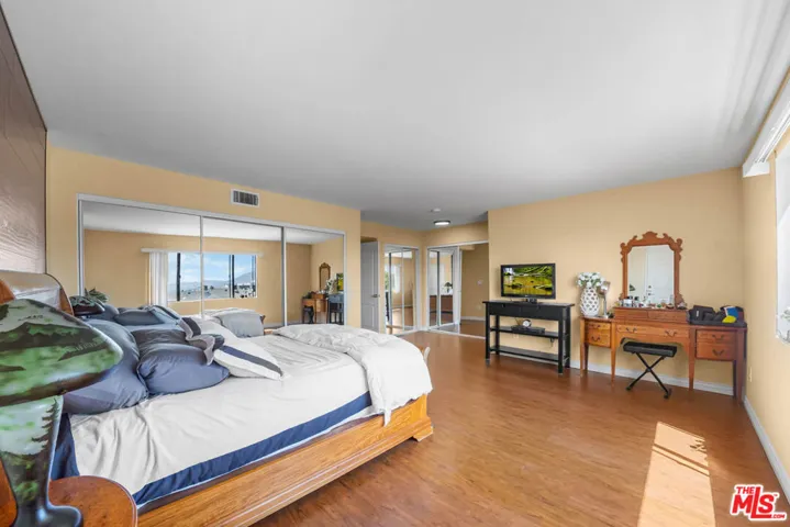 554 E San Jose Avenue 203, Burbank, California 91501