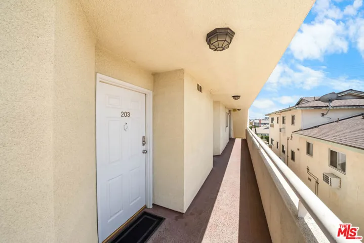 554 E San Jose Avenue 203, Burbank, California 91501