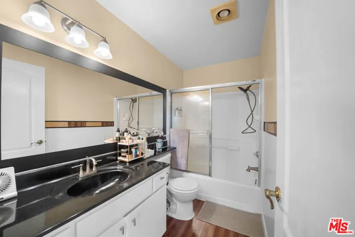 554 E San Jose Avenue 203, Burbank, California 91501