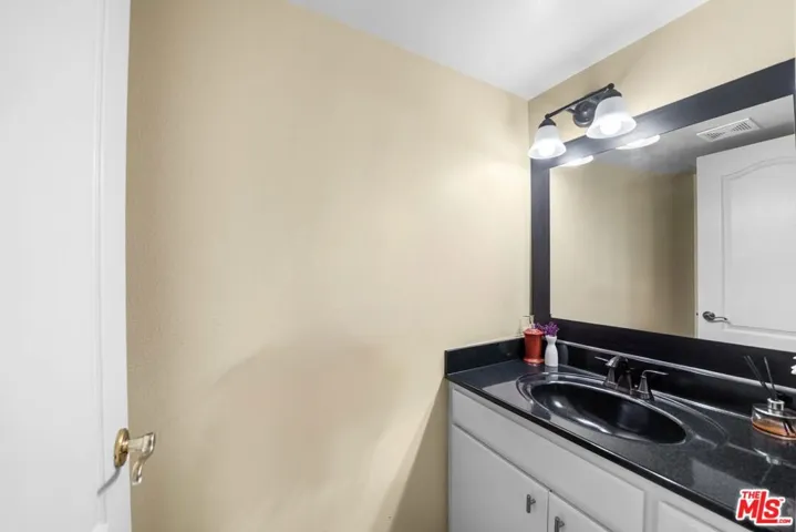 554 E San Jose Avenue 203, Burbank, California 91501