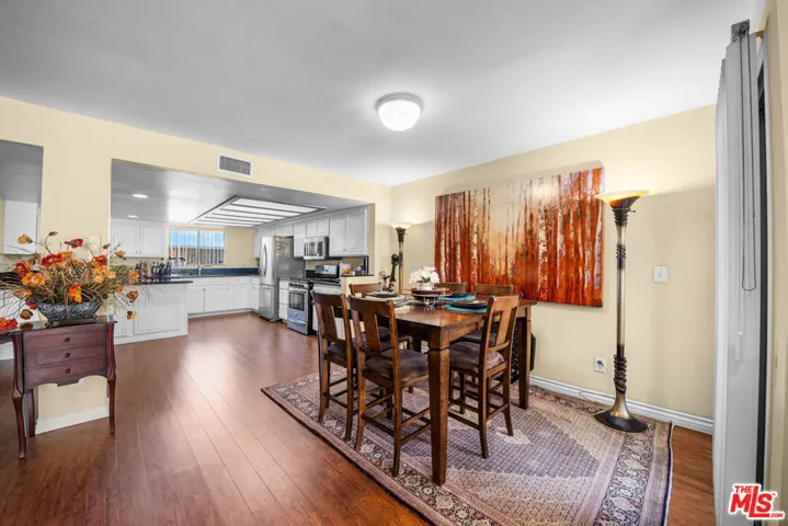 554 E San Jose Avenue 203, Burbank, California 91501