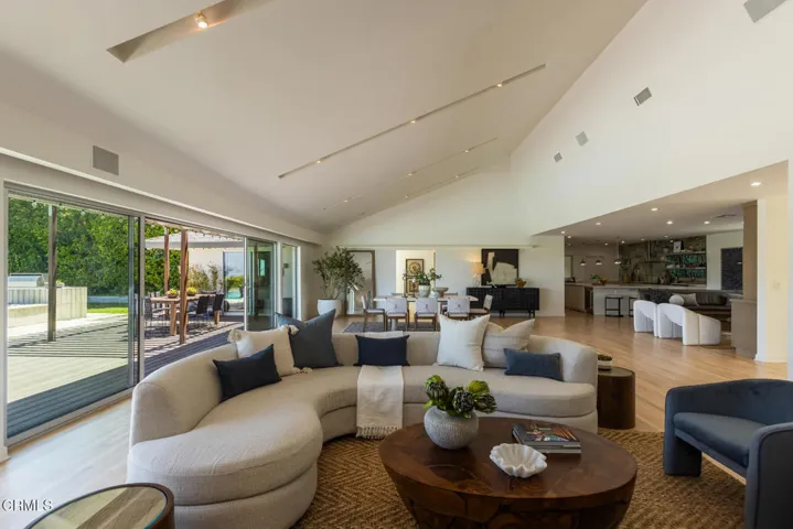 3446CaribethDr-22