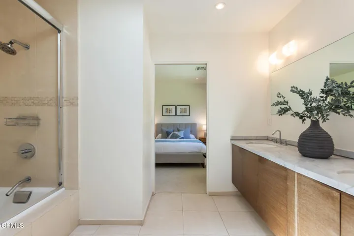 3446CaribethDr-99