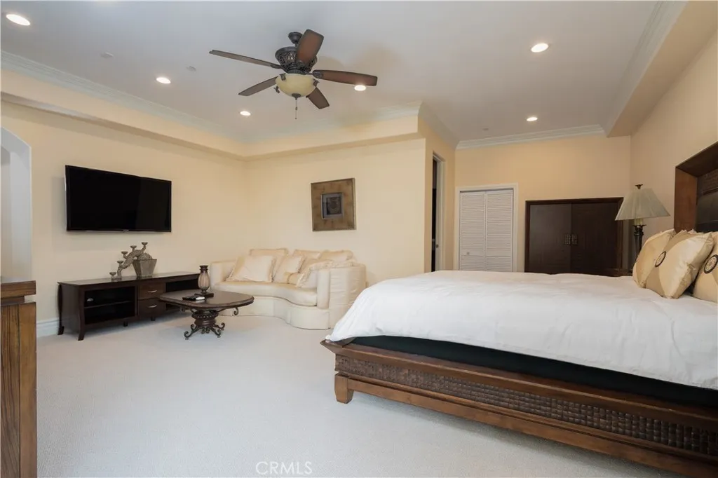 Guest suite with seating area.
