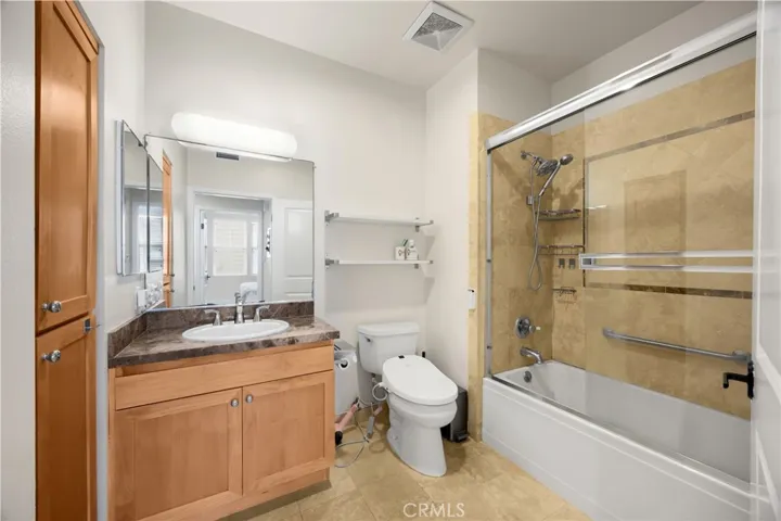 2367 Jefferson 312, Torrance, California 90501