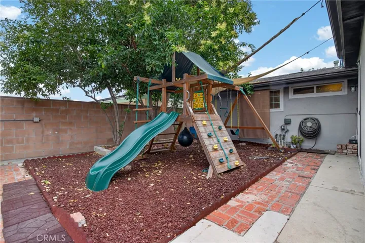10814 Debra Avenue, Granada Hills, California 91344