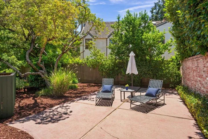 1408 Edgewood Drive, Palo Alto, California 94301