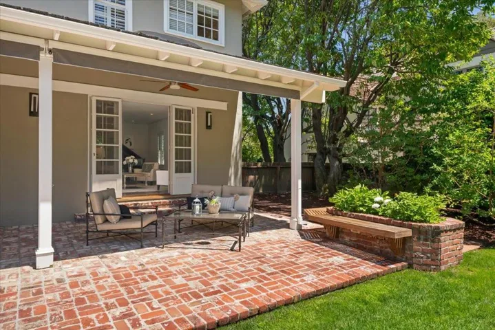 1408 Edgewood Drive, Palo Alto, California 94301