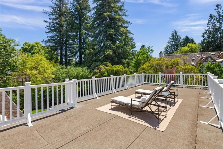 1408 Edgewood Drive, Palo Alto, California 94301