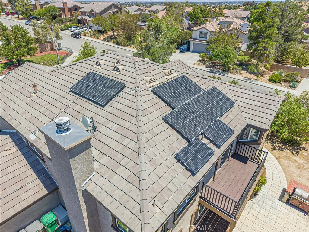 Roof with PAID SOLAR Panels