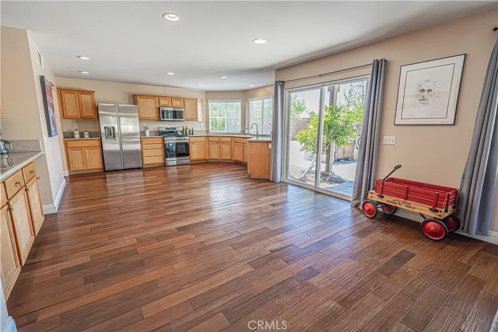 LARGE Kitchen with Slider to Backyard