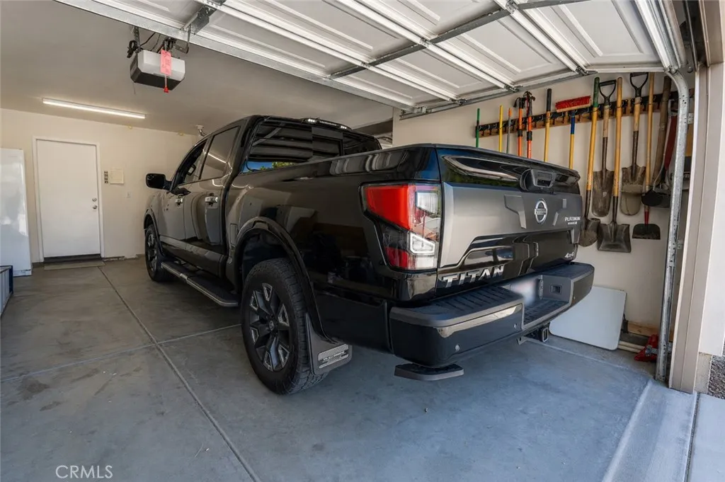 Garage Can Accommodate a long bed Truck
