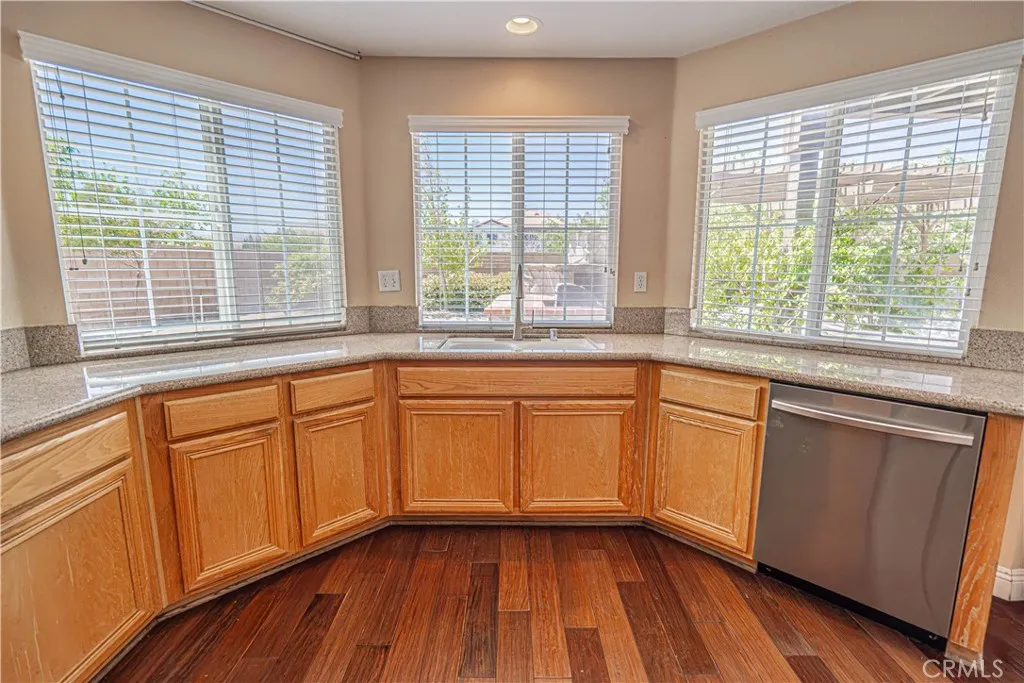 Light & Bright Kitchen