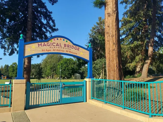 186 Fair Oaks Street, Mountain View, California 94040