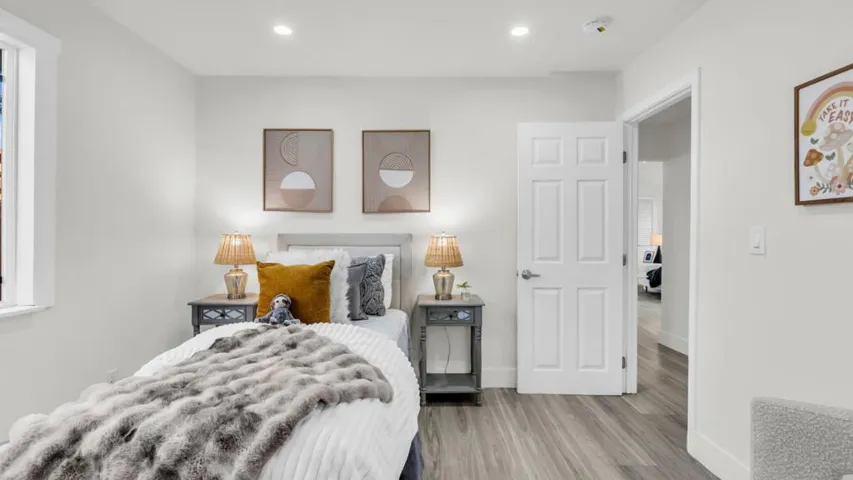 186 Fair Oaks Street, Mountain View, California 94040