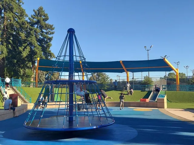 186 Fair Oaks Street, Mountain View, California 94040