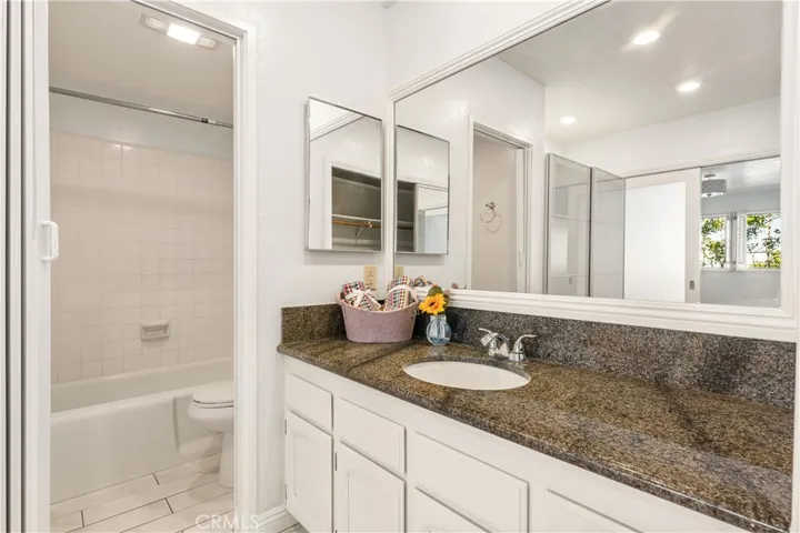 12300 Montecito Road 25, Seal Beach, California 90740