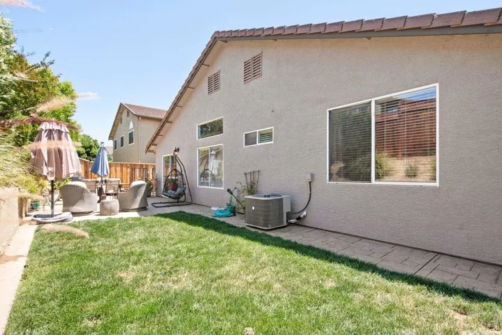 1571 Mimosa Street, Hollister, California 95023