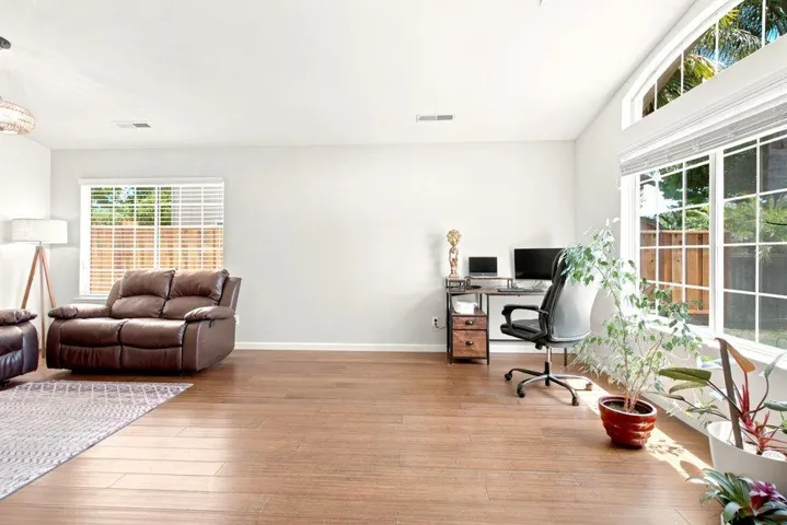 1571 Mimosa Street, Hollister, California 95023