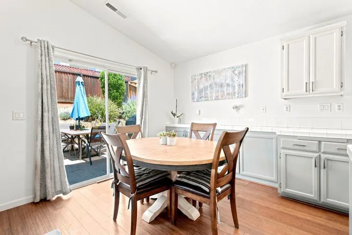 1571 Mimosa Street, Hollister, California 95023