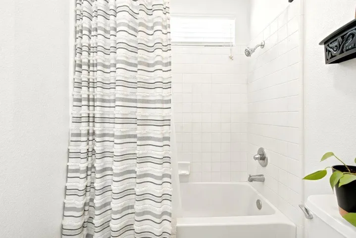 1571 Mimosa Street, Hollister, California 95023