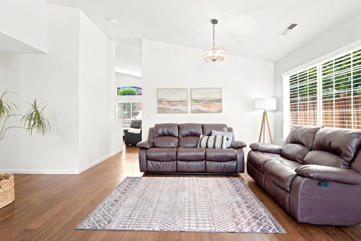 1571 Mimosa Street, Hollister, California 95023
