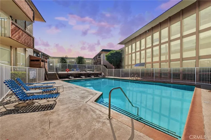 Virtual twilight from the pool