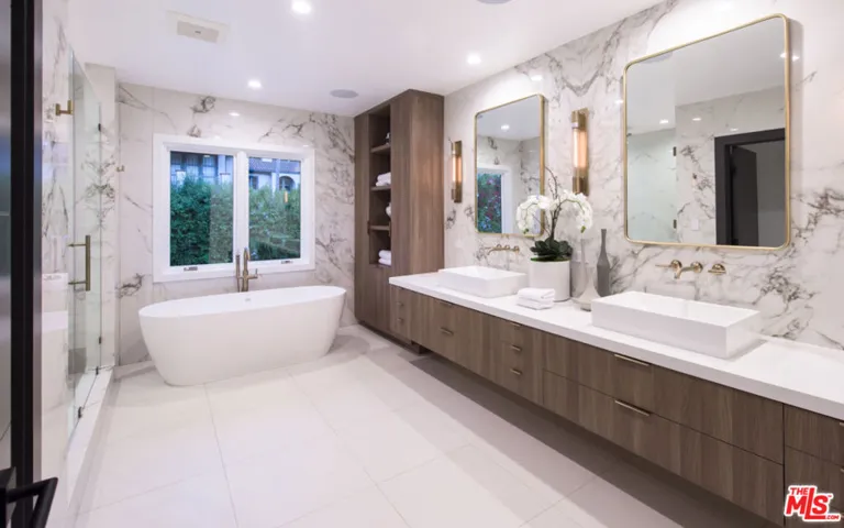 1378 N Doheny Drive, Los Angeles, California 90069