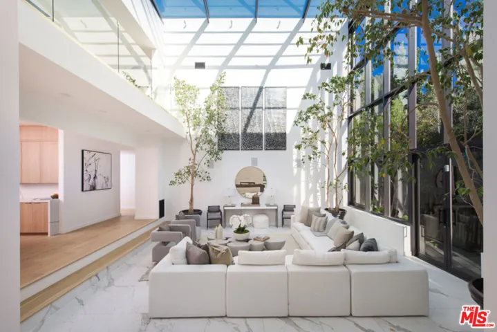 1378 N Doheny Drive, Los Angeles, California 90069