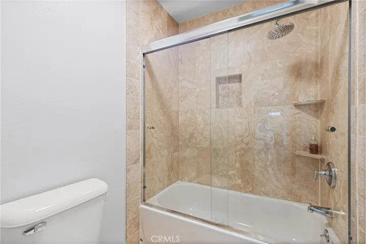 4536 Colbath Avenue 101, Sherman Oaks, California 91423