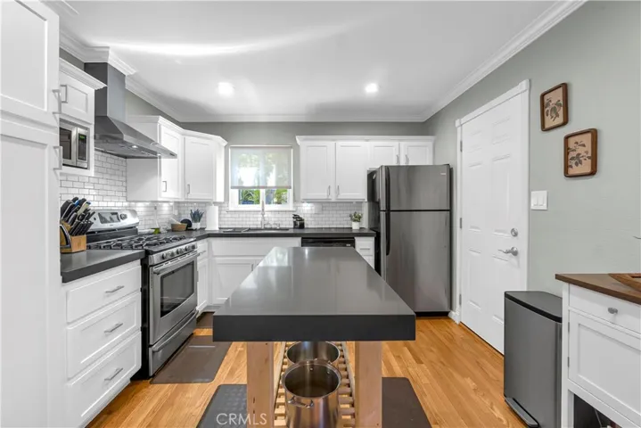 2415 E Oakmont, Orange, California 92867