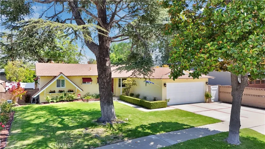 2415 E Oakmont, Orange, California 92867