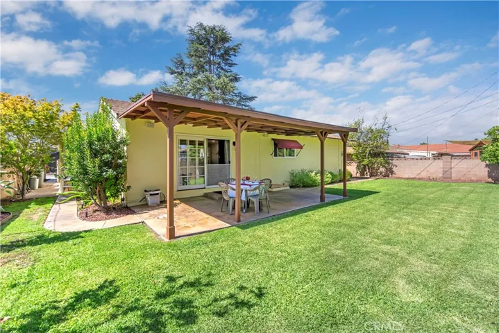 2415 E Oakmont, Orange, California 92867