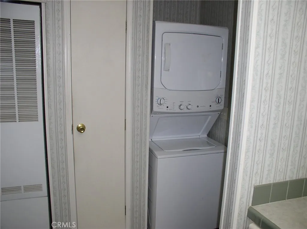 Washer Dryer Included