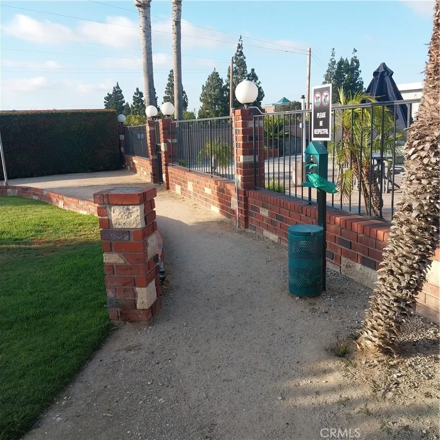 Mini Dog Walk Area