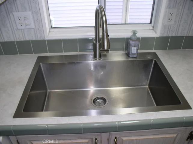 Large kitchen sink