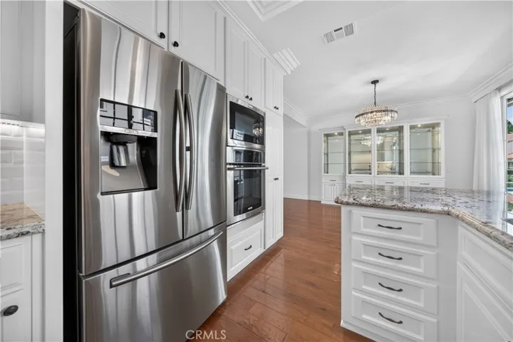 446 E Bougainvillea Lane, Glendora, California 91741