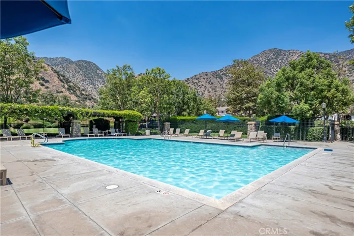 17 Turning Leaf Way, Azusa, California 91702