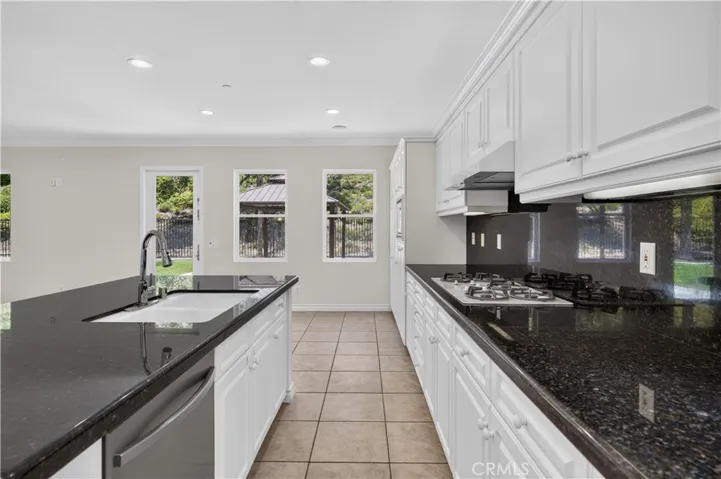 17 Turning Leaf Way, Azusa, California 91702