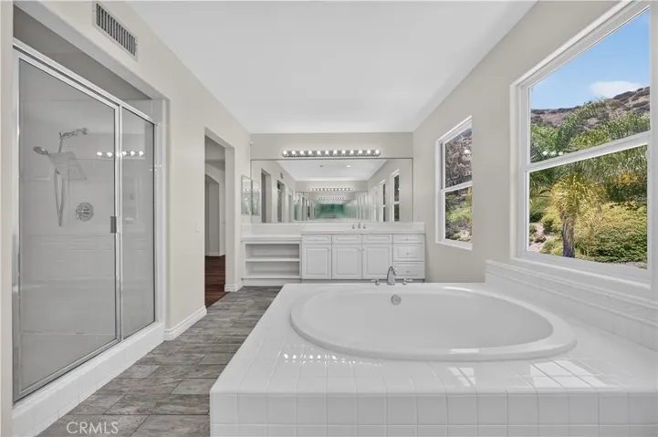 17 Turning Leaf Way, Azusa, California 91702