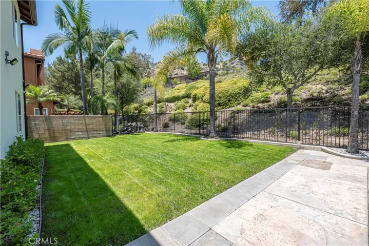17 Turning Leaf Way, Azusa, California 91702