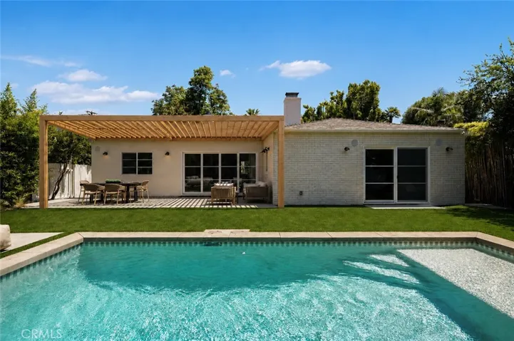 13943 Margate, Sherman Oaks, California 91401