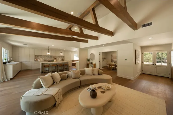 13943 Margate, Sherman Oaks, California 91401