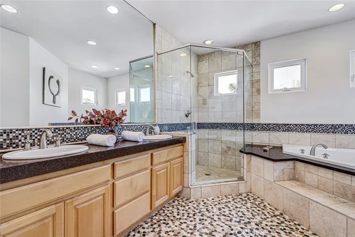 1904 Harkness, Manhattan Beach, California 90266