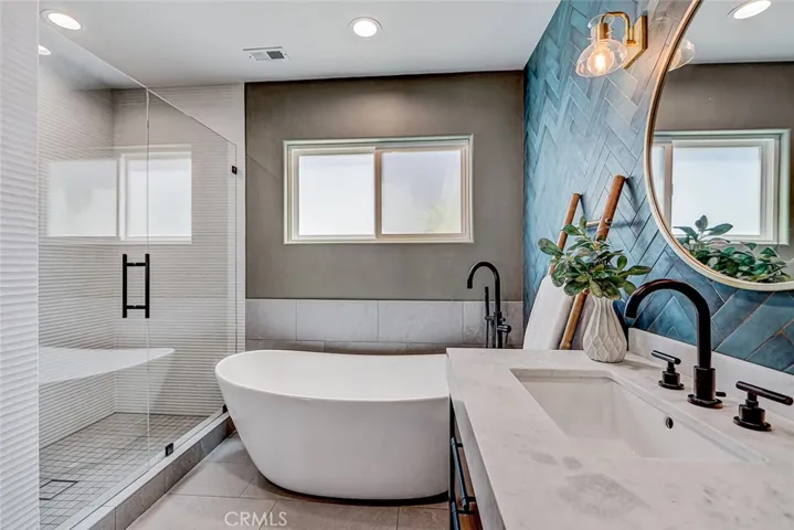 1904 Harkness, Manhattan Beach, California 90266