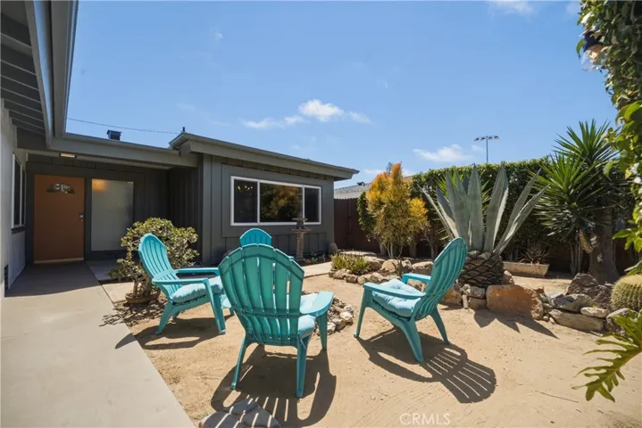 Firepit and Front of House from Gate